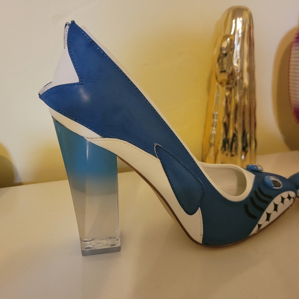 Katy Perry Collections The Mako Shark Heels, BNWOT, size 7 - Picture 9 of 12